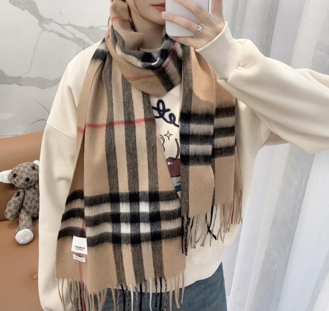 BURBERRY Scarf-229